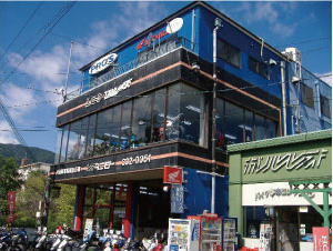 レオ タニモト本店